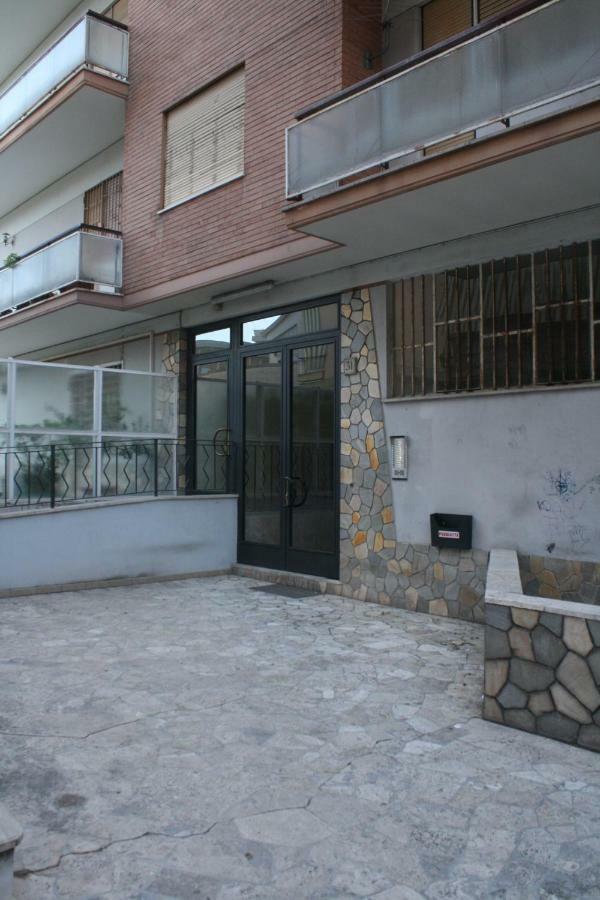 לינה וארוחת בוקר רומא Cornelia Relais מראה חיצוני תמונה